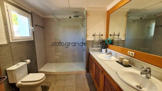 4 sypialnia Willa do wynajęcia w Sotogrande - 6 500 € (Ref: 9561452)