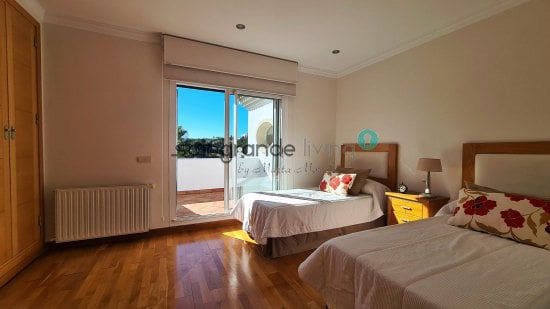 4 sypialnia Willa do wynajęcia w Sotogrande - 6 500 € (Ref: 9561452)