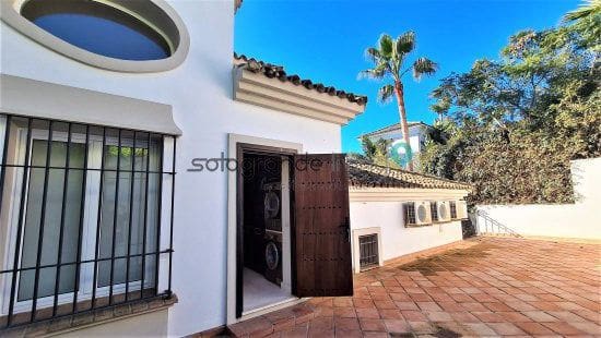 4 sypialnia Willa do wynajęcia w Sotogrande - 6 500 € (Ref: 9561452)