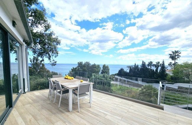 5 bedroom Villa for sale in Torreguadiaro - € 1,300,000 (Ref: 9561453)