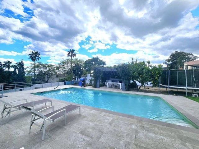 5 chambre Villa/Maison à vendre à Torreguadiaro, San Roque - 1 300 000 € (Ref: 9561453)