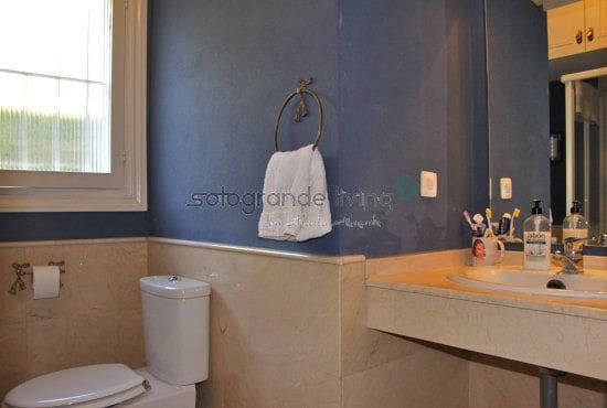 4 soveværelse Lejlighed til leje i Sotogrande - € 1.300 (Ref: 9568258)