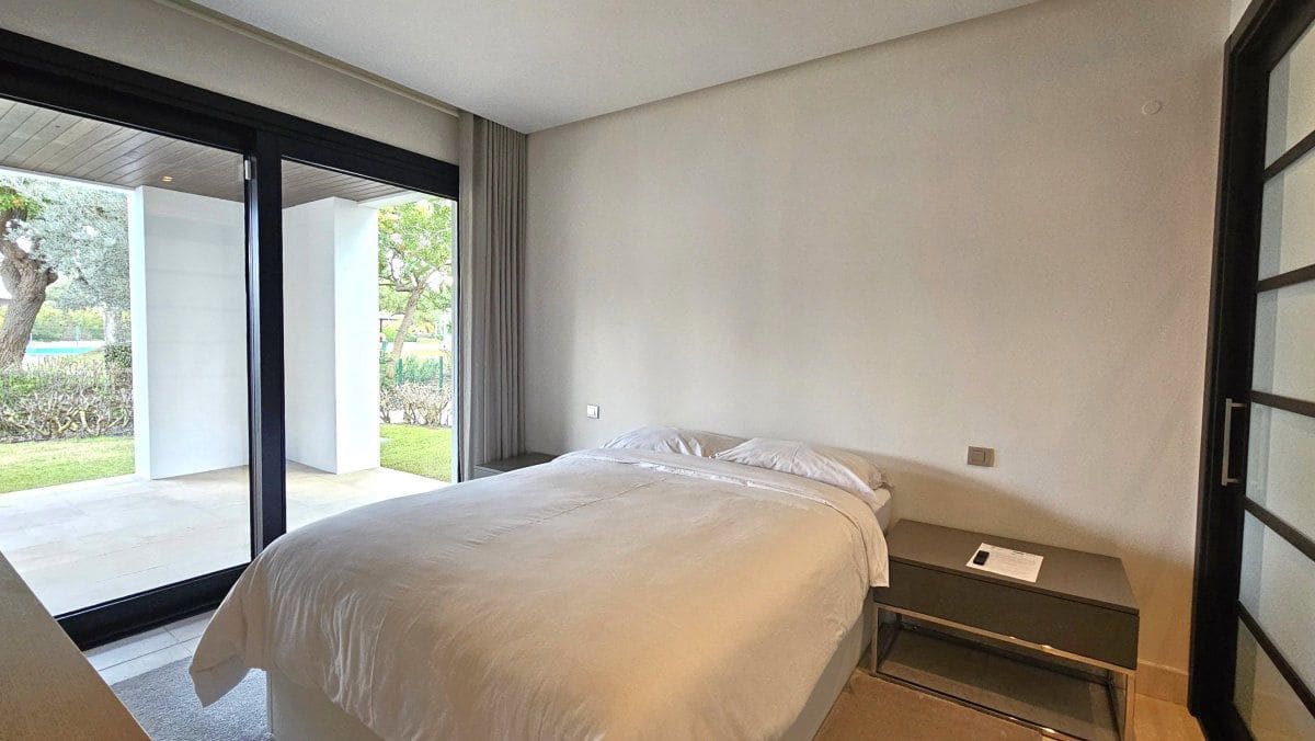 3 sypialnia Apartament na sprzedaż w Sotogrande - 1 350 000 € (Ref: 9590863)