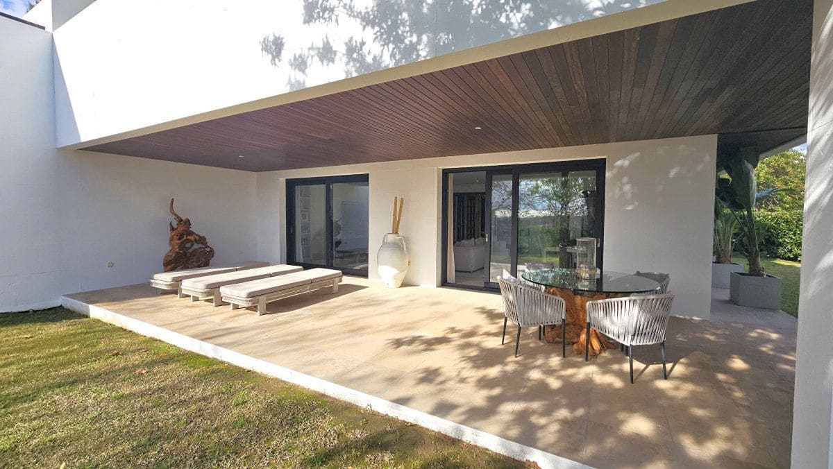 3 sypialnia Apartament na sprzedaż w Sotogrande - 1 350 000 € (Ref: 9590863)