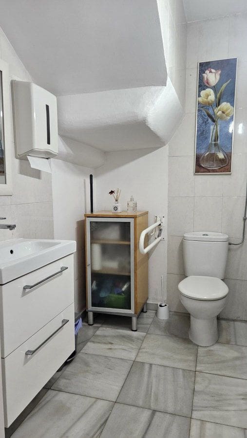 3 bedroom Townhouse for sale in Pueblo Nuevo de Guadiaro with garage - € 410,000 (Ref: 9637260)