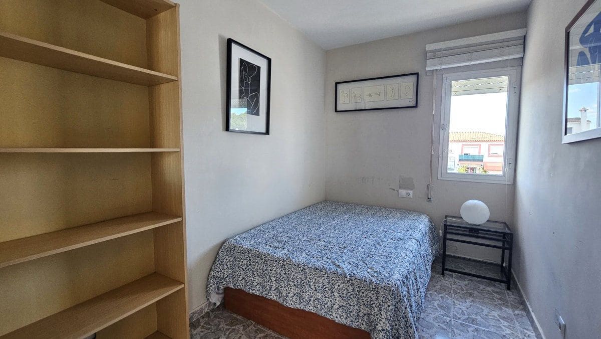 3 bedroom Townhouse for sale in Pueblo Nuevo de Guadiaro with garage - € 410,000 (Ref: 9637260)