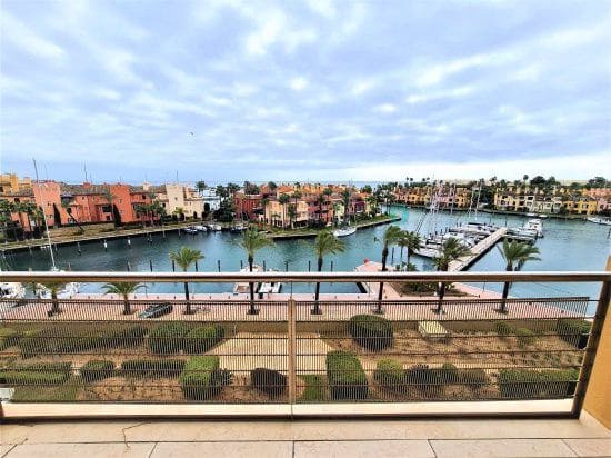 2 soverom Leilighet til leie i Sotogrande med garasje - € 2 500 (Ref: 9655798)