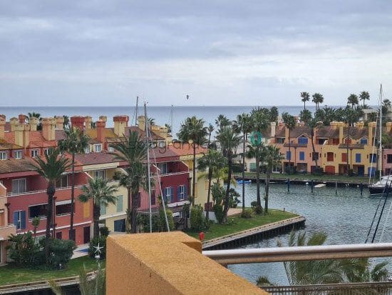 2 soverom Leilighet til leie i Sotogrande med garasje - € 2 500 (Ref: 9655798)