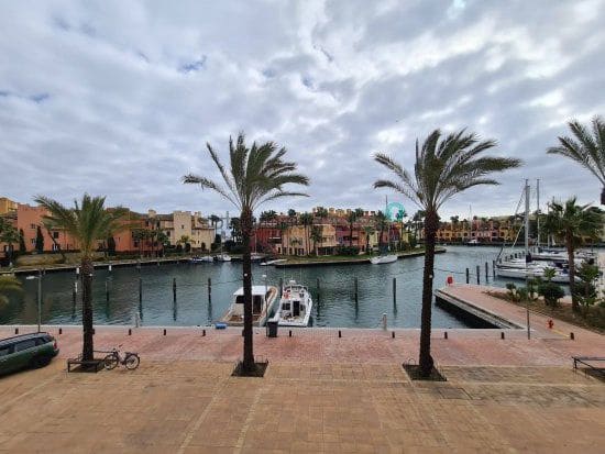 2 soverom Leilighet til leie i Sotogrande med garasje - € 2 500 (Ref: 9655798)