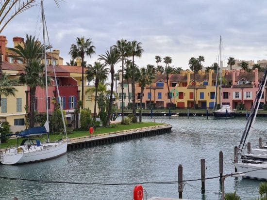 2 soverom Leilighet til leie i Sotogrande med garasje - € 2 500 (Ref: 9655798)