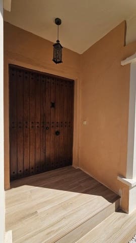 3 sovrum Villa till salu i La Alcaidesa - 620 000 € (Ref: 9698151)