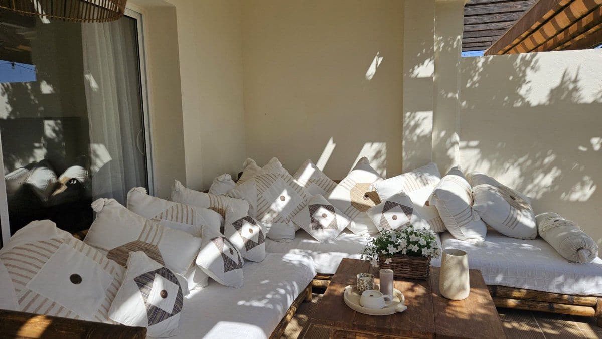 3 sovrum Villa till salu i La Alcaidesa - 620 000 € (Ref: 9698151)