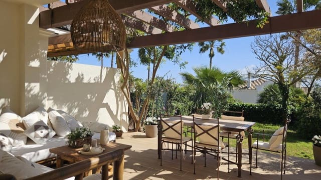 3 sovrum Villa till salu i La Alcaidesa - 620 000 € (Ref: 9698151)