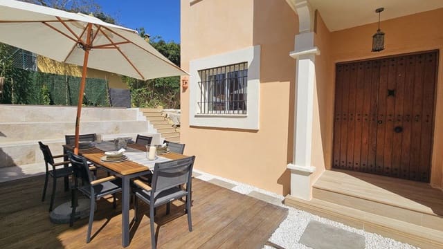 3 sovrum Villa till salu i La Alcaidesa - 620 000 € (Ref: 9698151)