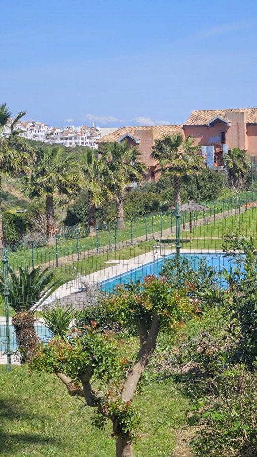 3 soveværelse Lejlighed til salg i La Alcaidesa - € 425.000 (Ref: 9701430)