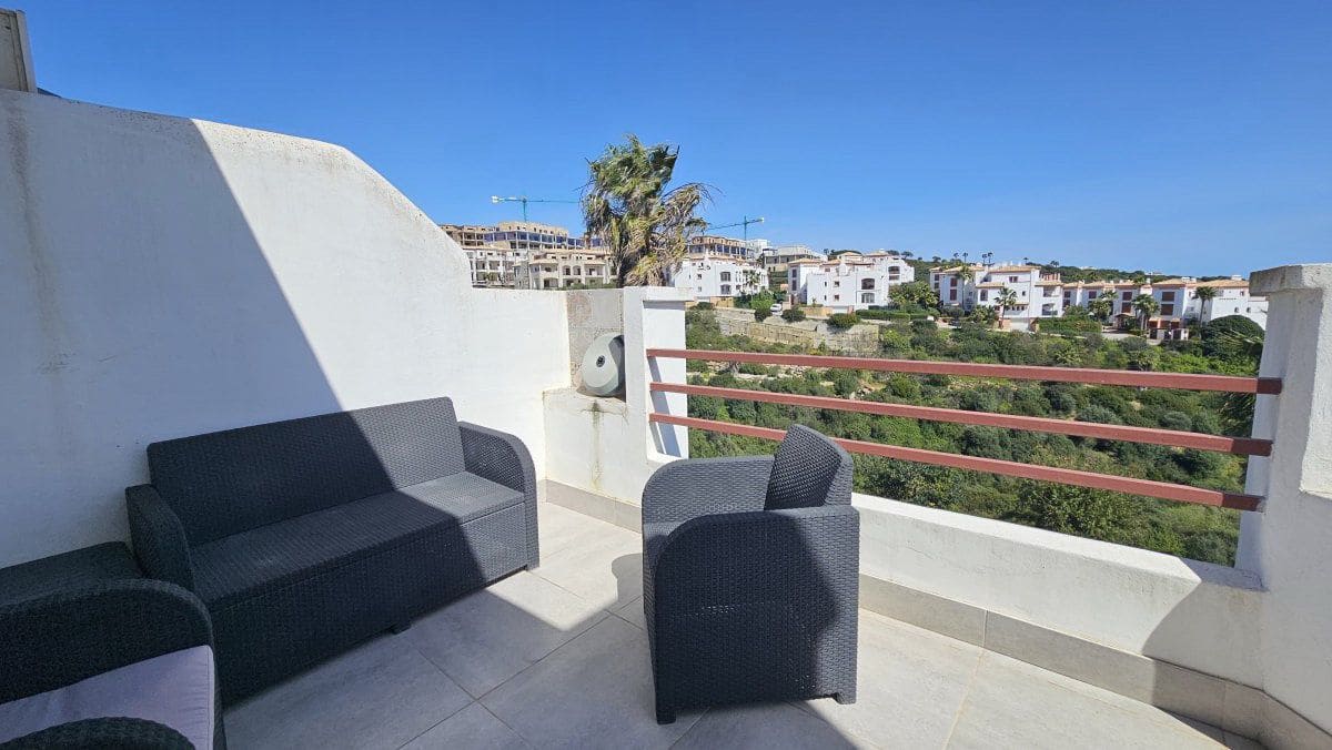 3 soveværelse Lejlighed til salg i La Alcaidesa - € 425.000 (Ref: 9701430)