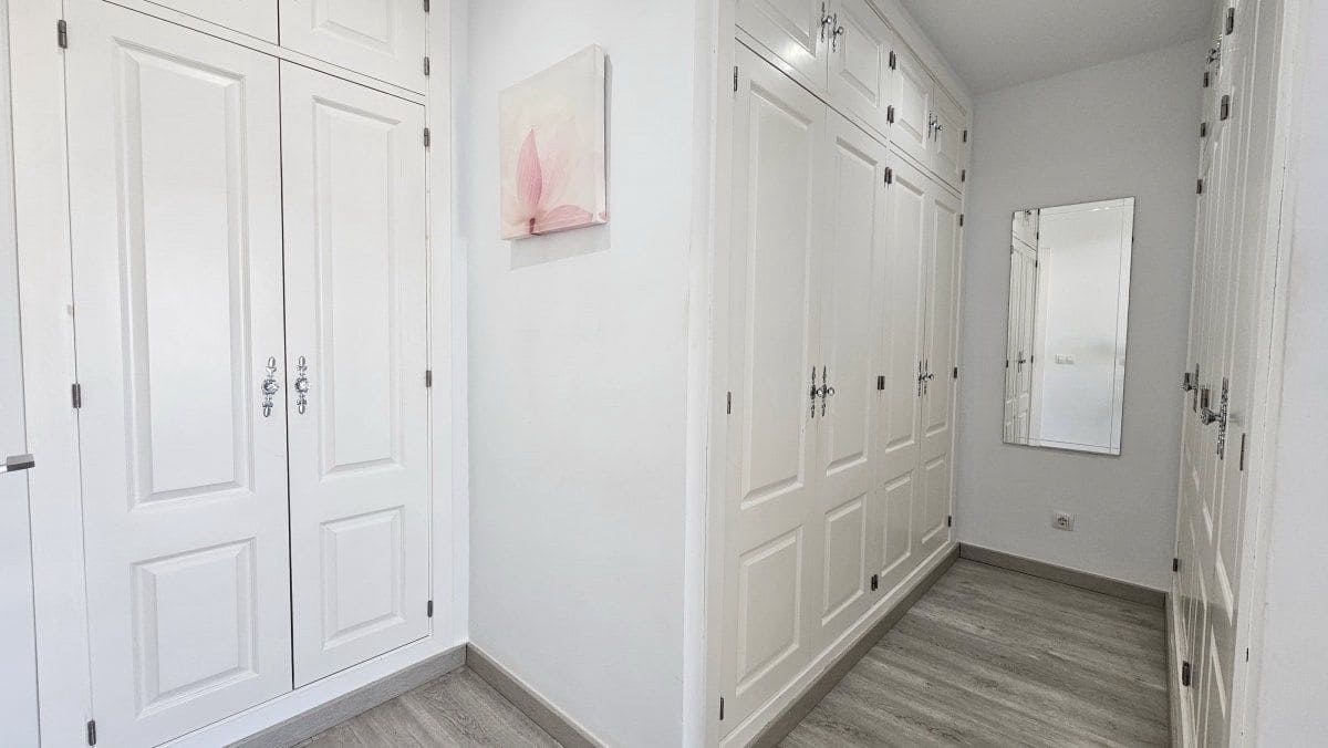 3 soveværelse Lejlighed til salg i La Alcaidesa - € 425.000 (Ref: 9701430)