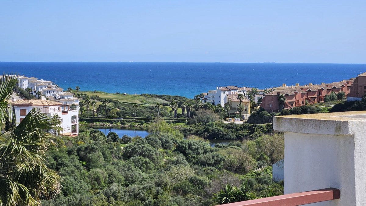 3 soveværelse Lejlighed til salg i La Alcaidesa - € 425.000 (Ref: 9701430)