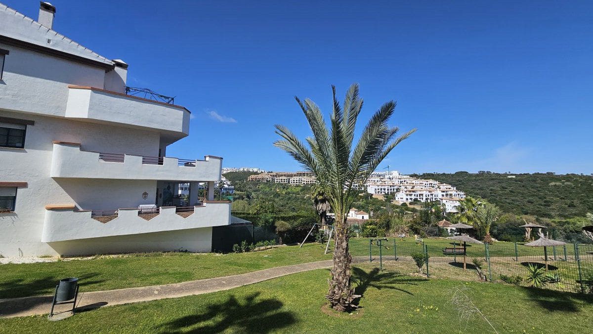 3 soveværelse Lejlighed til salg i La Alcaidesa - € 425.000 (Ref: 9701430)