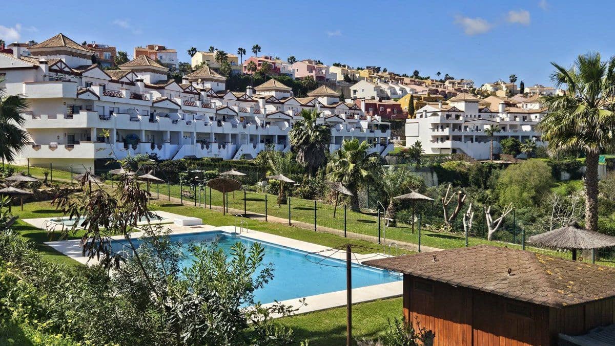 3 soveværelse Lejlighed til salg i La Alcaidesa - € 425.000 (Ref: 9701430)