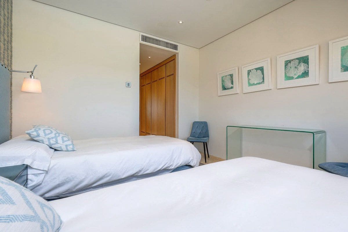 2 bedroom Apartment for rent in Sotogrande with garage - € 3,250 (Ref: 9714645)