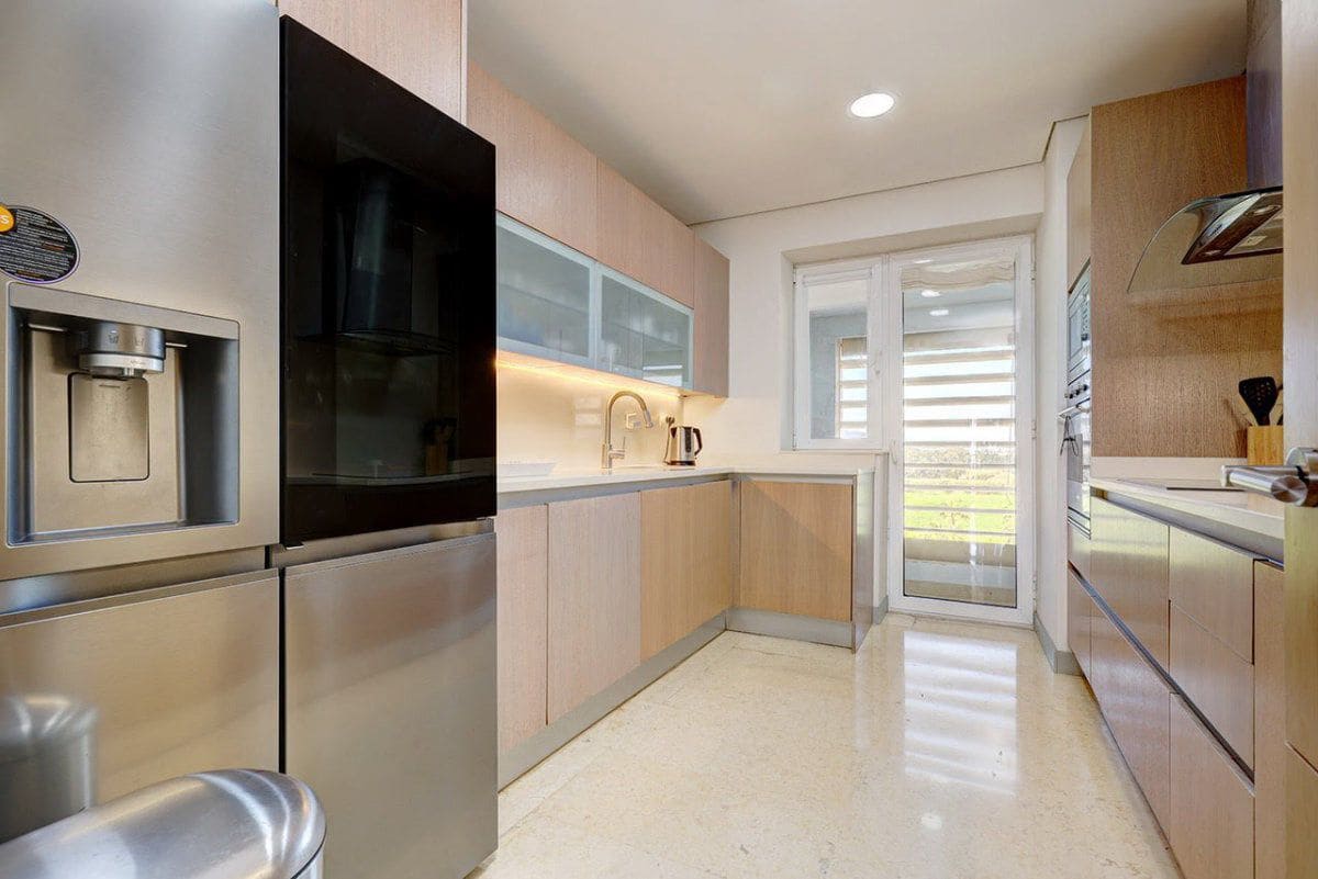 2 bedroom Apartment for rent in Sotogrande with garage - € 3,250 (Ref: 9714645)