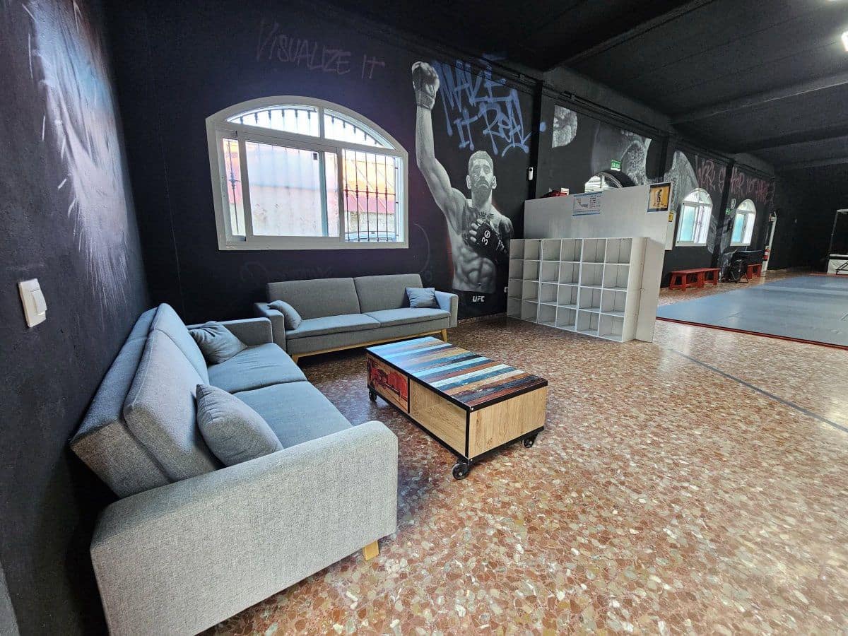 1 sovrum Kommersiell till salu i San Roque - 270 000 € (Ref: 9714646)