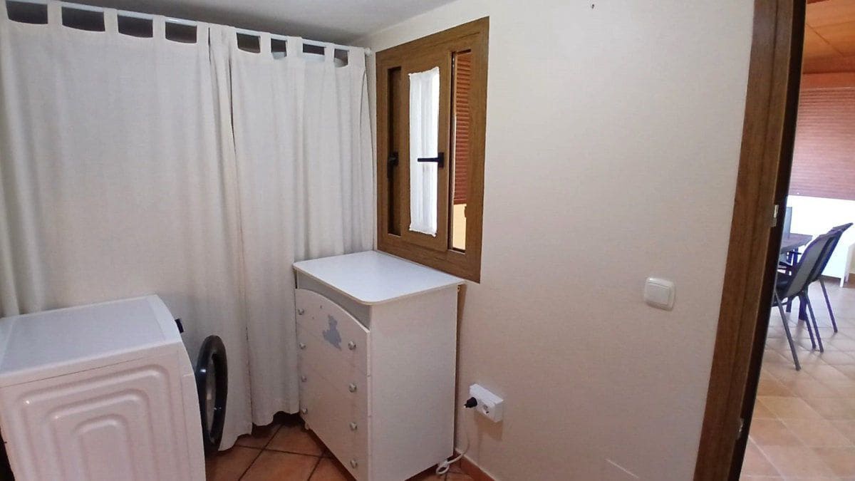 3 Zimmer Apartment zu vermieten in Casares - 1.300 € (Ref: 9738342)