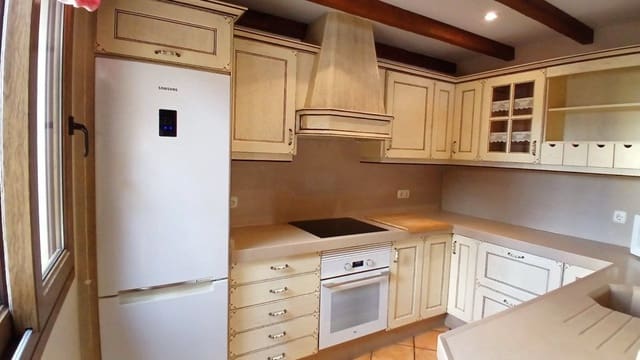 3 bedroom Apartment for rent in Casares - € 1,300 (Ref: 9738342)