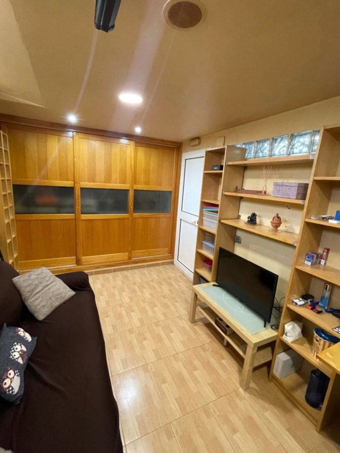 3 bedroom Terraced Villa for sale in La Linea de la Concepcion with garage - € 329,000 (Ref: 9738343)