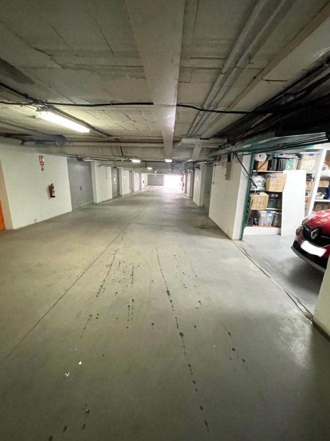 3 bedroom Terraced Villa for sale in La Linea de la Concepcion with garage - € 329,000 (Ref: 9738343)