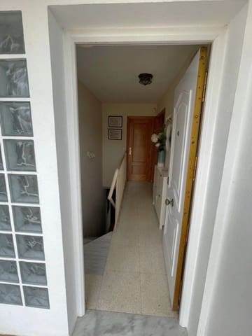 Adosado de 3 habitaciones en La Línea de la Concepción en venta con garaje - 329.000 € (Ref: 9738343)