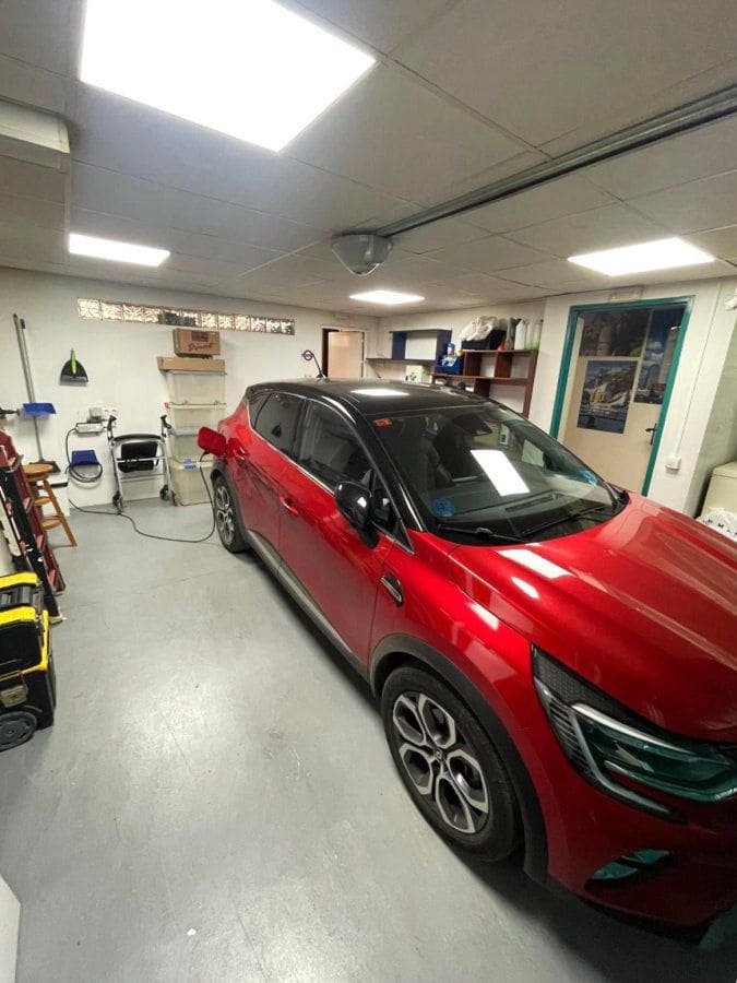 3 bedroom Terraced Villa for sale in La Linea de la Concepcion with garage - € 329,000 (Ref: 9738343)