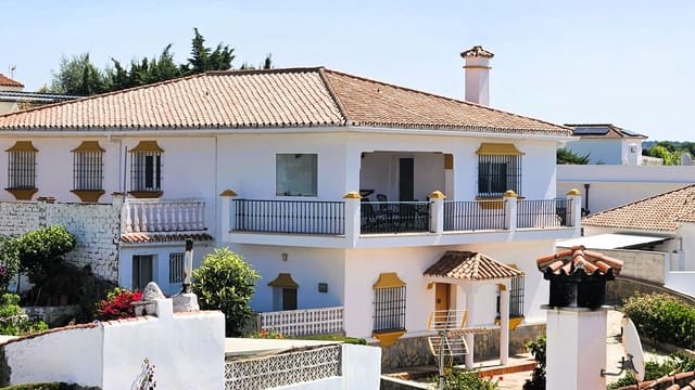 4 soverom Villa til salgs i Pueblo Nuevo de Guadiaro, San Roque - € 730 000 (Ref: 9747717)