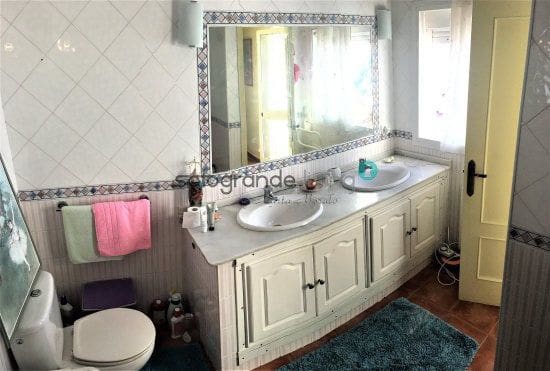 3 soverom Hus til salgs i Guadiaro - € 289 000 (Ref: 9751715)