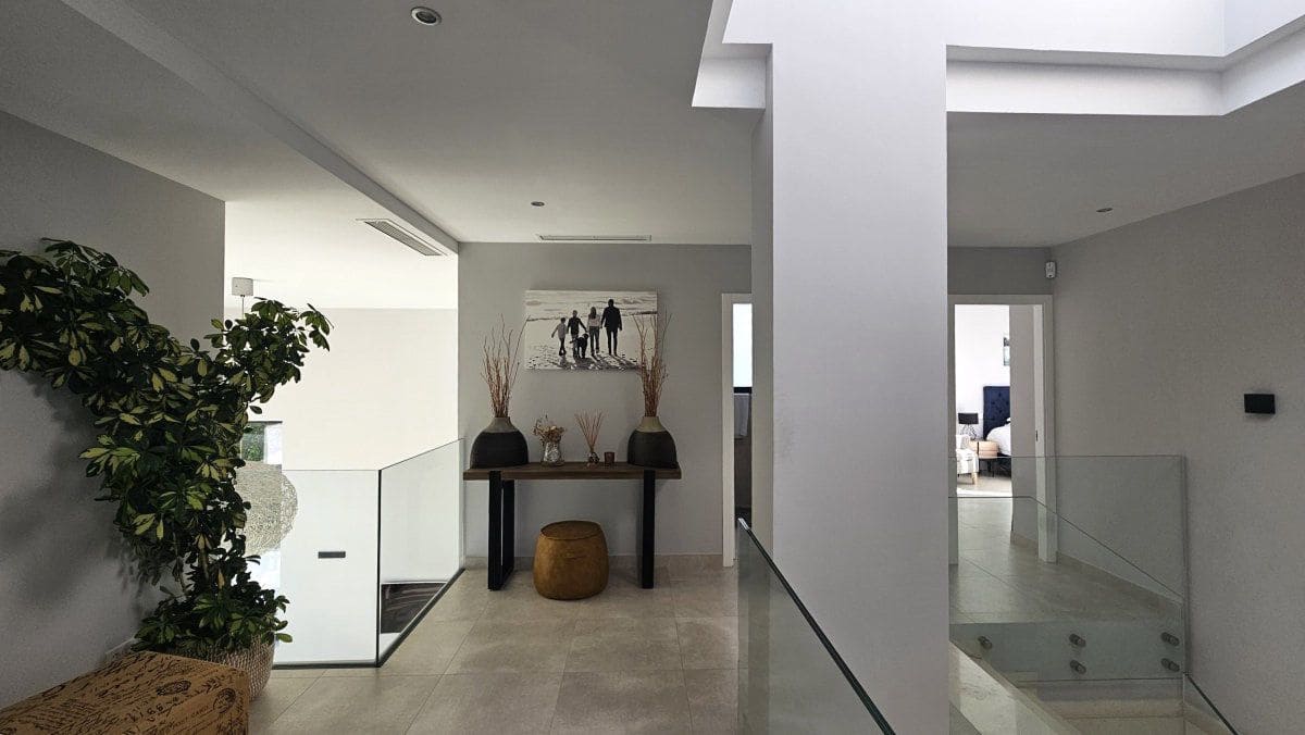 5 bedroom Villa for rent in Sotogrande - € 10,000 (Ref: 9755444)