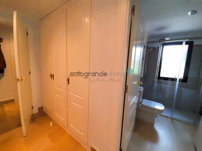 3 camera da letto Appartamento da affittare in Sotogrande - 2.100 € (Rif: 9758680)