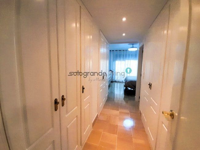 3 camera da letto Appartamento da affittare in Sotogrande - 2.100 € (Rif: 9758680)
