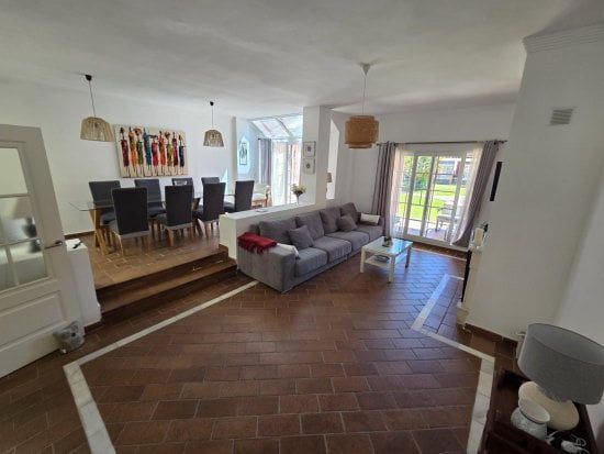 4 bedroom Villa for rent in Sotogrande Costa, San Roque - € 2,000 (Ref: 9758681)