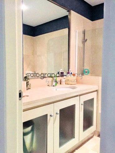 4 quarto Apartamento para arrendar em Sotogrande com piscina garagem - 2 400 € (Ref: 9777787)