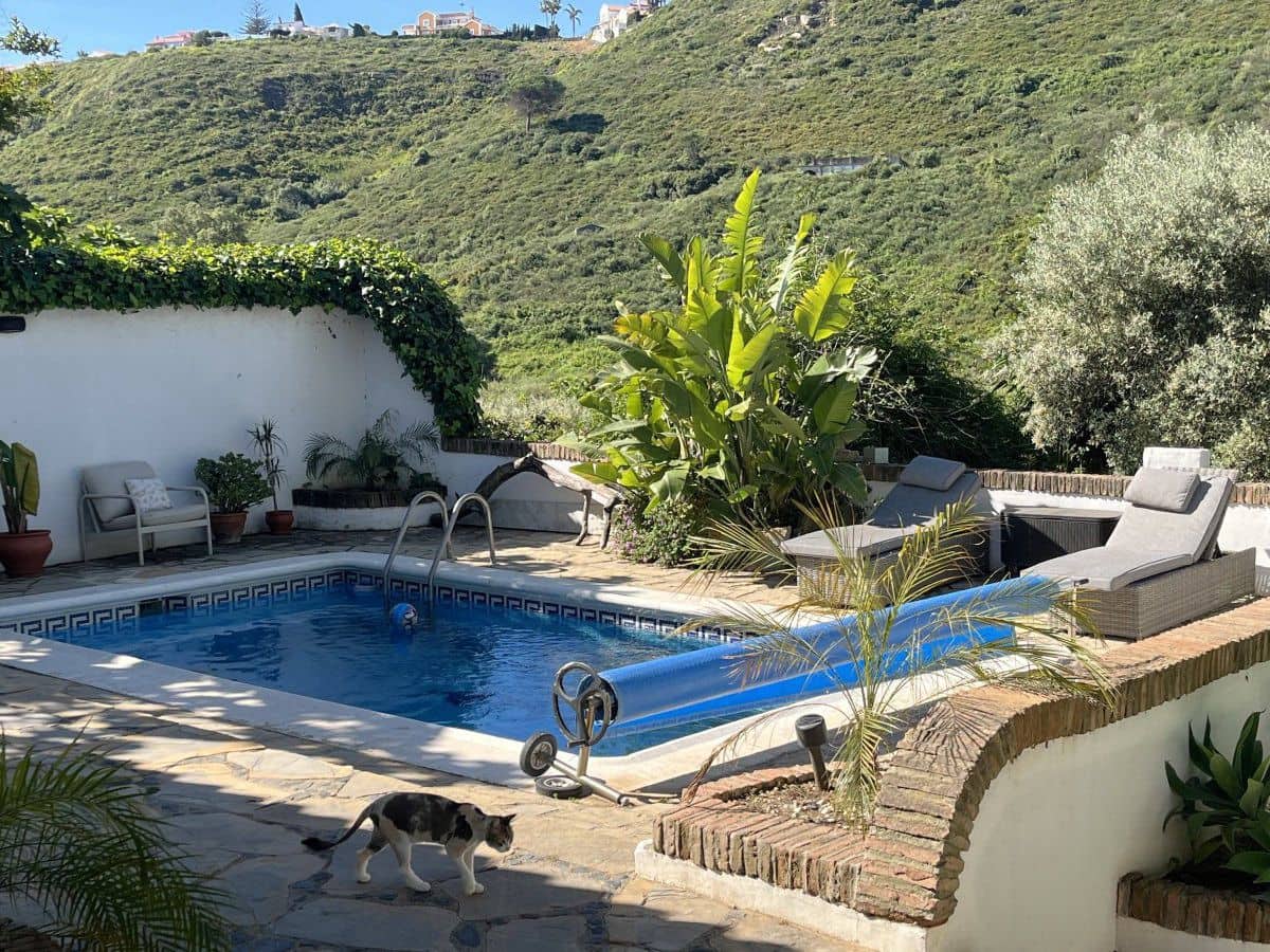 3 bedroom Finca/Country House for sale in Manilva - € 430,000 (Ref: 9784894)