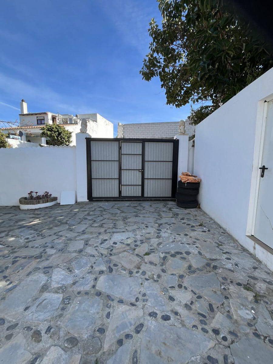 3 bedroom Finca/Country House for sale in Manilva - € 430,000 (Ref: 9784894)