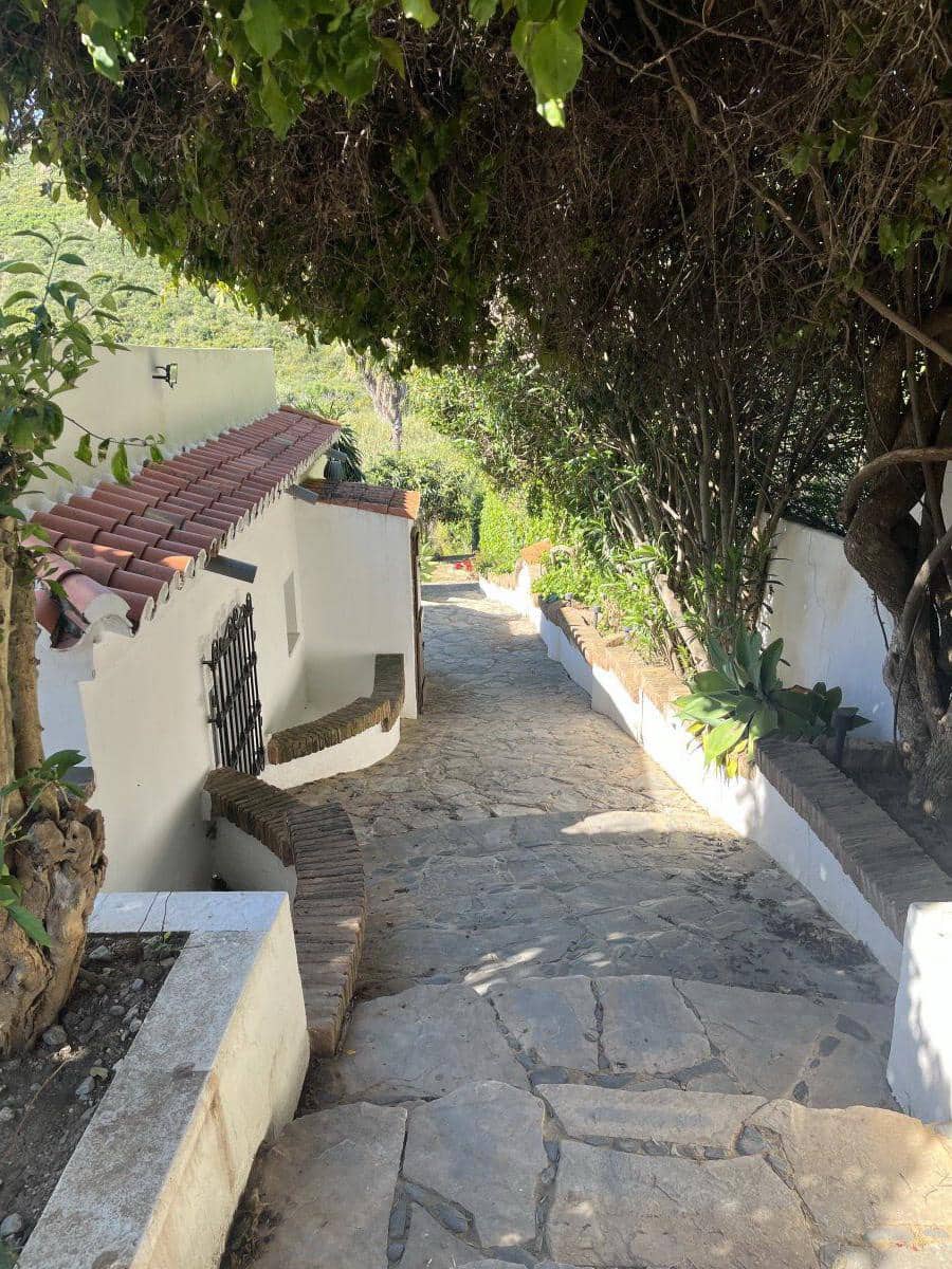 3 bedroom Finca/Country House for sale in Manilva - € 430,000 (Ref: 9784894)