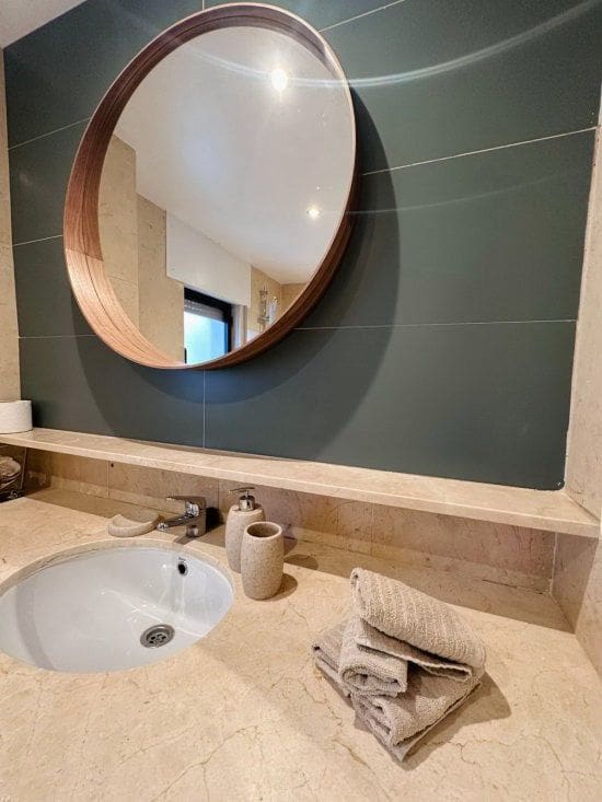 2 soverom Leilighet til leie i Sotogrande med garasje - € 1 800 (Ref: 9790810)