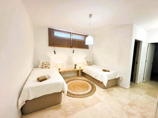 4 quarto Apartamento para venda em Sotogrande com garagem - 695 000 € (Ref: 9790811)