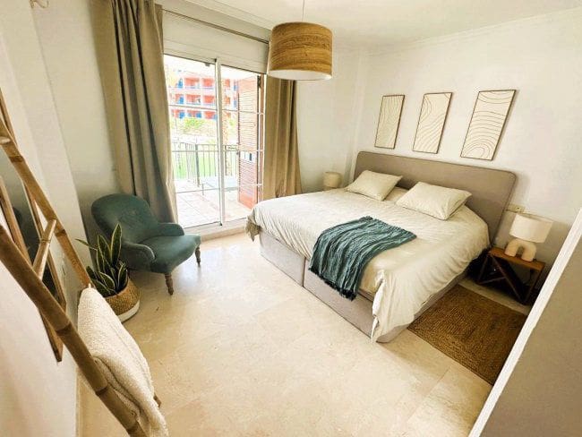 4 quarto Apartamento para venda em Sotogrande com garagem - 695 000 € (Ref: 9790811)