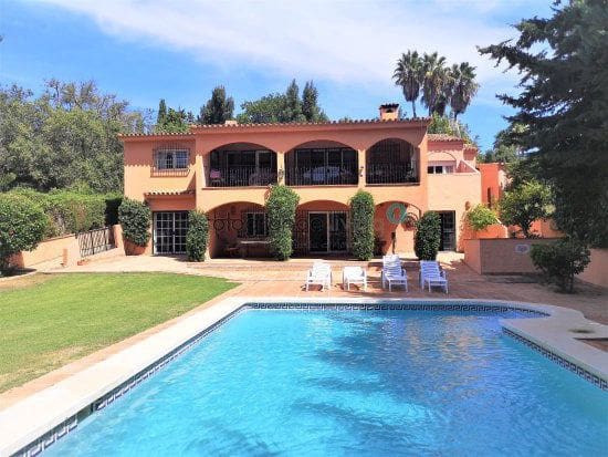 5 bedroom Villa for rent in Sotogrande Alto, San Roque with pool - € 3,500 (Ref: 9796535)