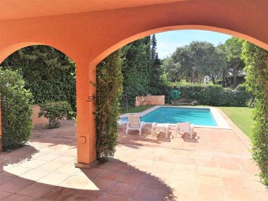 5 bedroom Villa for rent in Sotogrande with pool - € 3,500 (Ref: 9796535)