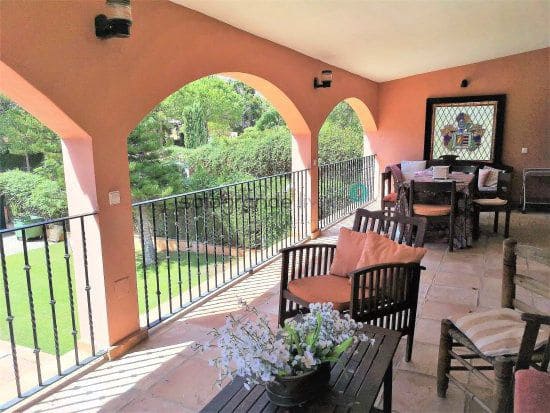 5 bedroom Villa for rent in Sotogrande Alto, San Roque with pool - € 3,500 (Ref: 9796535)