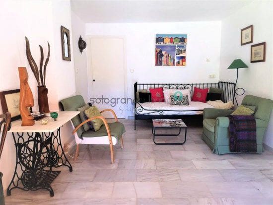 5 bedroom Villa for rent in Sotogrande with pool - € 3,500 (Ref: 9796535)